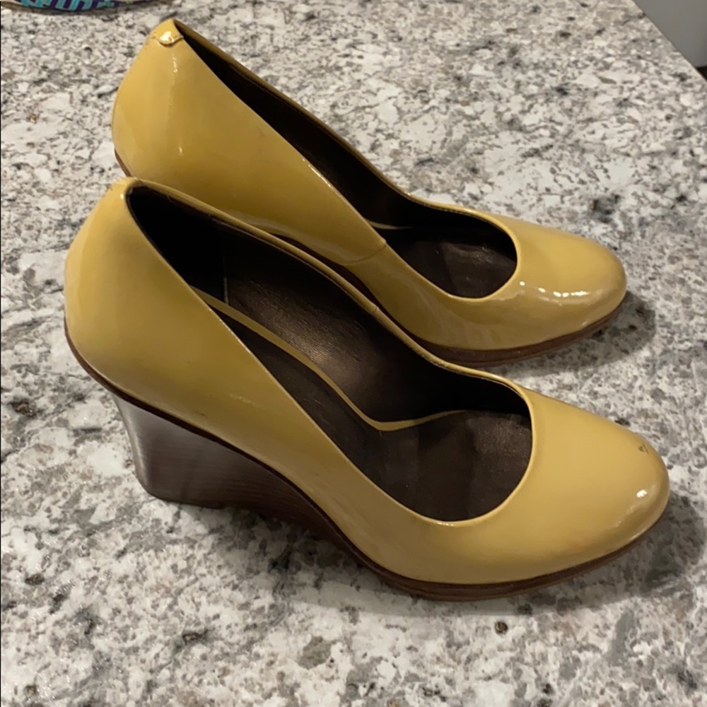 Cole Haan nude wedges size 7.5 - Picture 4 of 8